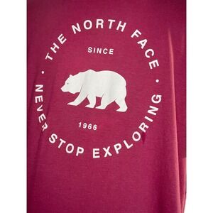 The North Face Mens Bear Graphic T-Shirt Pink Short Sleeve Crew Neck Size M